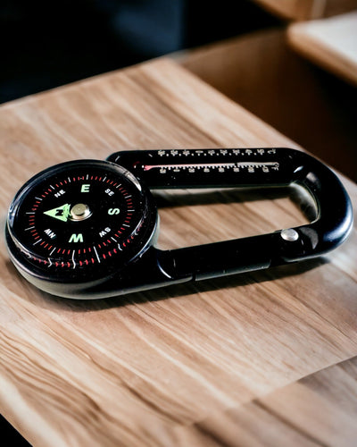 Karbinhakekompass med termometer, nyckelring - möjlighet till gravyr