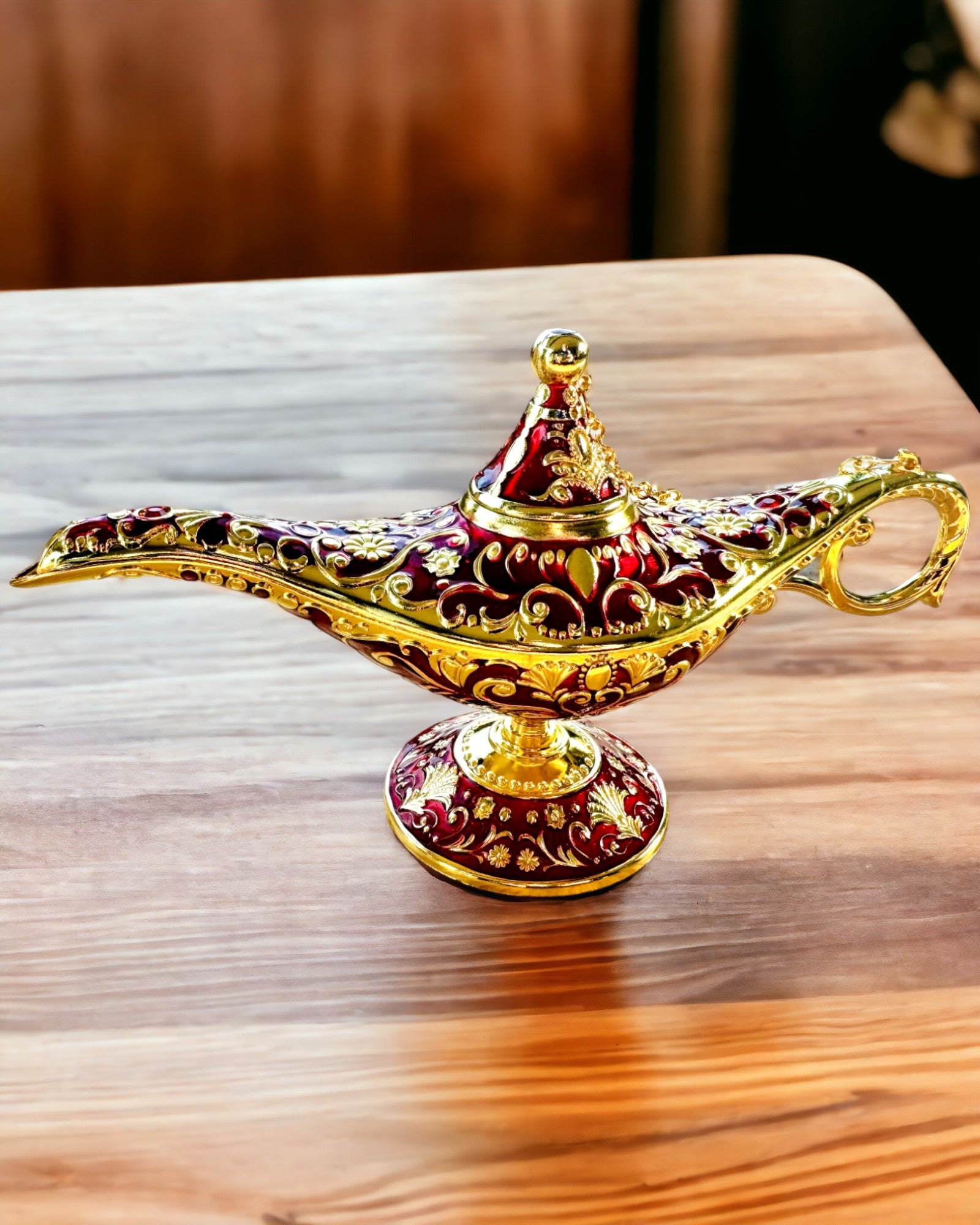 Magisk Aladdins Lampa med Graveringsalternativ - Vinröd Variant, med Guldinslag