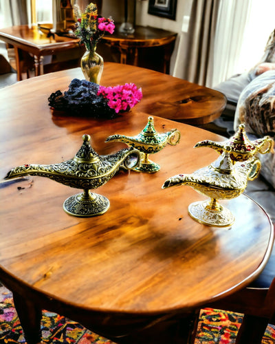 Magisk Aladdins Lampa med Graveringsalternativ - Vit Variant, flätad med guld