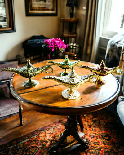 Magisk Aladdins Lampa med Graveringsalternativ - Vinröd Variant, med Guldinslag