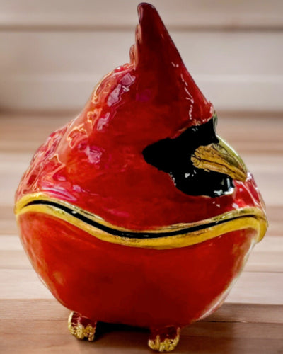 Elegant smyckeskrin i form av en kardinal med möjlighet till gravyr