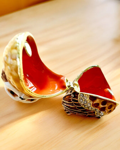 Charmig Uggla med Kristaller - Smyckesgömma med möjlighet till personlig gravyr, present