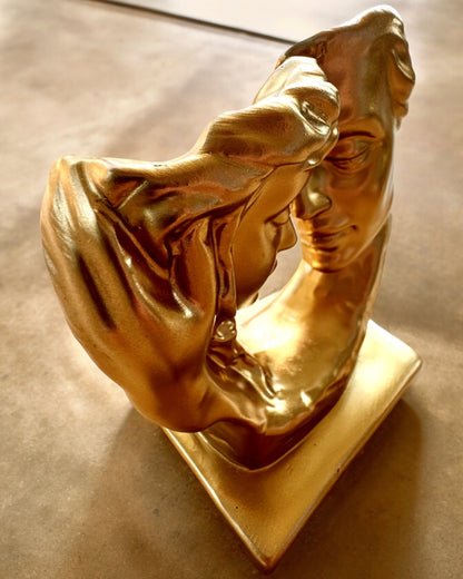 Figur "Złote Złączenie" - 13,5 cm hög, Dekorativ med Graveringsalternativ