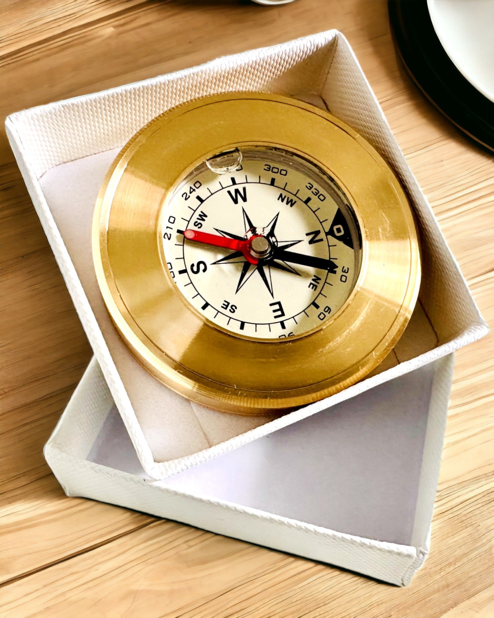 Navigationskompass med Graveringsmöjlighet, Mässing, Klassisk Design – 5 cm