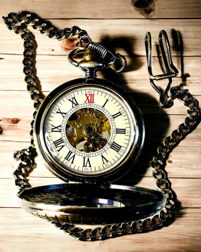 Fickur med synlig mekanism – möjlighet till personlig gravyr