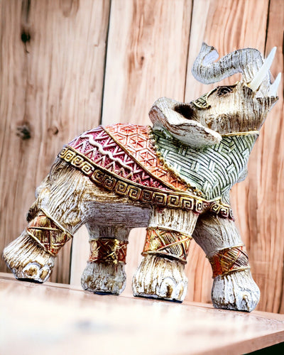 Słoniowa Stróżka – Dekorativ Elefant i Harts med Graveringsmöjlighet