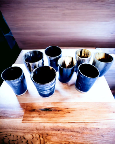 Handgjord liten kopp med möjlighet till gravyr, indisk bägare, möjlighet till anpassning som present, gravyr. Färg mörk