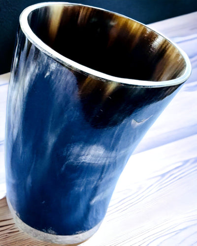 Handgjord liten kopp med möjlighet till gravyr, indisk bägare, möjlighet till anpassning som present, gravyr. Färg mörk