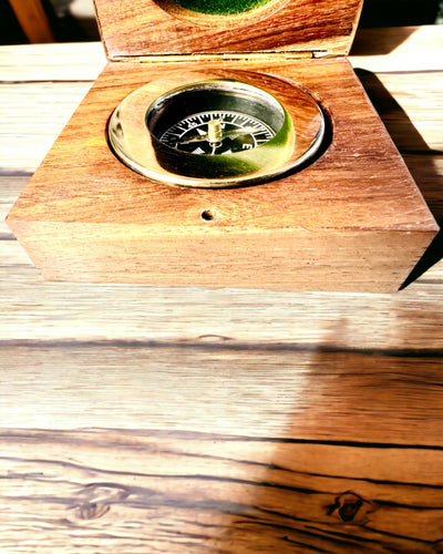 Kompas för Resenären Rajput med möjlighet till anpassning - som present