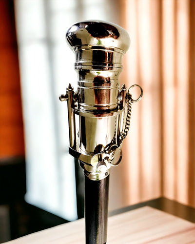 GÅSTAV MED HANDTAG OCH KIKARFUNKTION – ELEGANT OCH MODERN, 95 CM - kaptenens "Navigator's Crest"