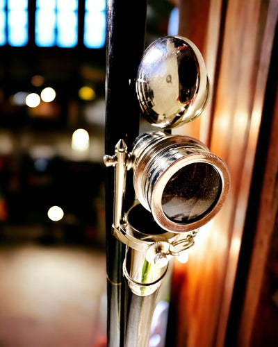 GÅSTAV MED HANDTAG OCH KIKARFUNKTION – ELEGANT OCH MODERN, 95 CM - kaptenens "Navigator's Crest"