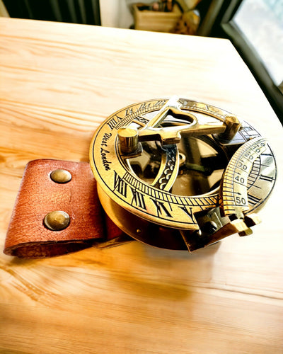 Solur "Antik Kompass", armbandsur med kompass, möjlighet till personlig gravyr