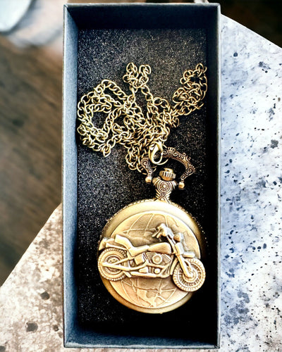 Fickur "Motocykel Elegans" – Gravyr