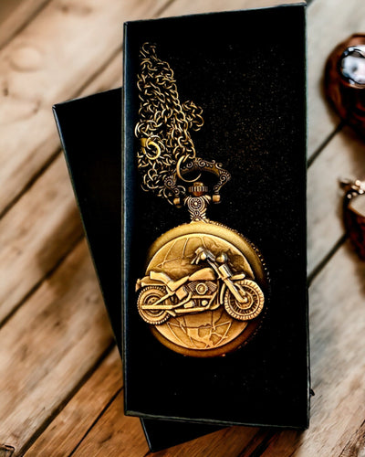 Fickur "Motocykel Elegans" – Gravyr