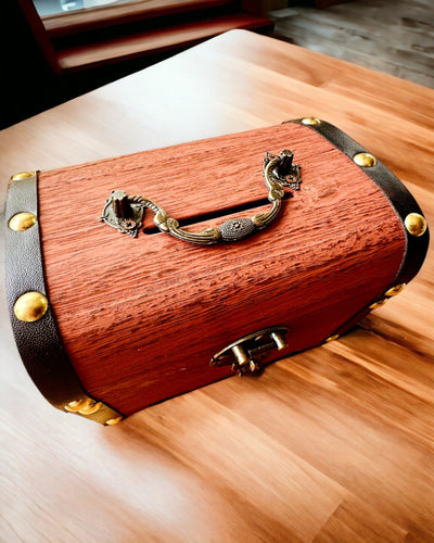 Magisk Skattkista - Sparbössa, personalisering med gravyr