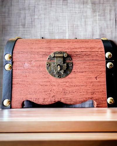 Magisk Skattkista - Sparbössa, personalisering med gravyr