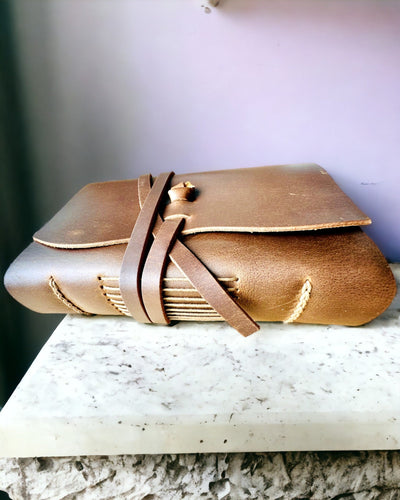 Notatnik Premium "RetroNotes" – Elegant anteckningsbok i Äkta Läder - 200 sidor, 120g, anteckningsbok, skissbok, brun färg, personalisering med gravyr