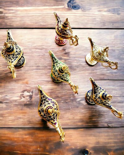 Liten 4 cm Magisk Lampa Aladdins, nyckelring, 6 färgvarianter - Förtrollade Minnen, personalisering med gravyr