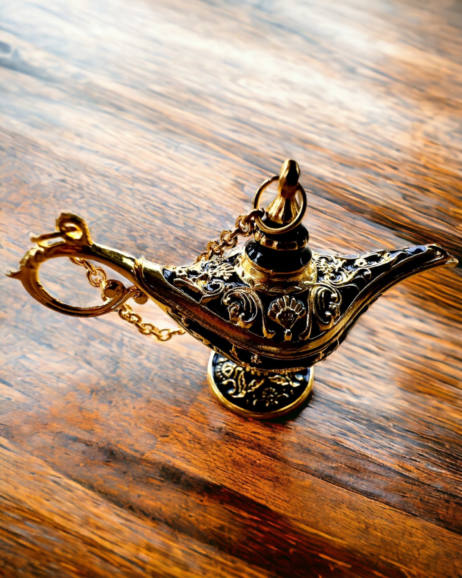 Malutka 4 cm Magisk Lampa Aladdin, nyckelring, 6 färgvarianter - Förtrollade Minnen, personalisering med gravyr