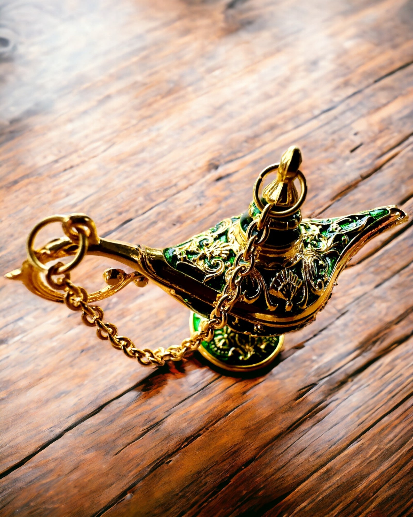 Malutka 4 cm Magisk Lampa Aladdin, nyckelring, 6 färgvarianter - Förtrollade Minnen, personalisering med gravyr