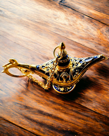 Malutka 4 cm Magisk Lampa Aladdin, nyckelring, 6 färgvarianter - Förtrollade Minnen, personalisering med gravyr