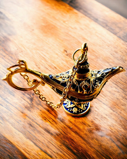 Malutka 4 cm Magisk Lampa Aladdin, nyckelring, 6 färgvarianter - Förtrollade Minnen, personalisering med gravyr