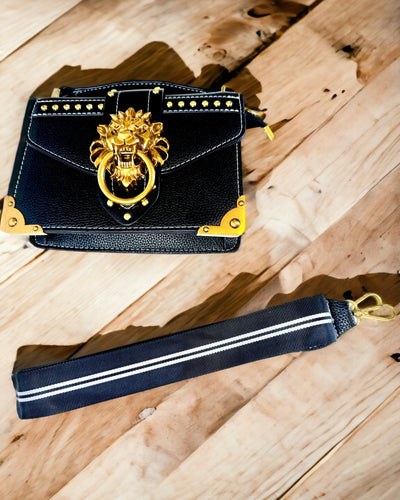 Moderna Kvadratisk Axelväska med Lejonaccent - färg svart