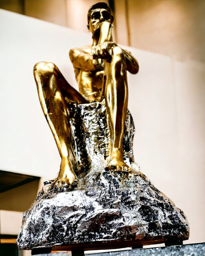 Złoty Myśliciel - Figur i harts, personalisering med gravyr