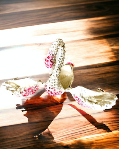 Elegant Smyckeskrin "Svanens Juvel" - personalisering med gravyr