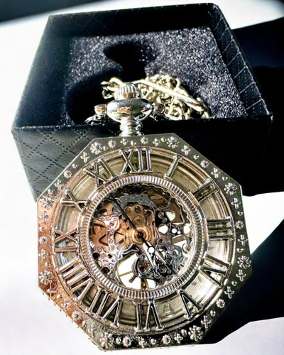 Klassisk i silverfärg Åttakantig Mekanisk Fickur med Genombruten Urskiva i Steampunk-stil