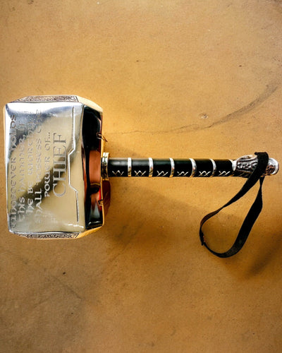 Mjölnir "Chief" - Handgjord hantverkshammare, anpassad med gravyr som present