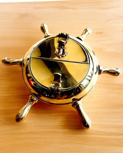 Mässing Kaptenens Askfat - möjlighet till personlig gravyr som present, handgjord