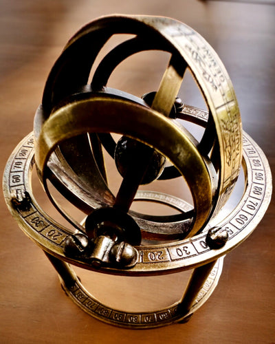 Astronomisk klocka "Kosmisk Harmoni" - möjlighet till personlig gravyr