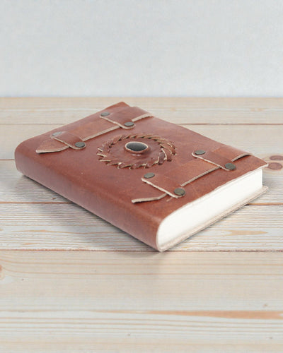 Anteckningsbok i läder, svart onyx med remmar – 15x10 cm