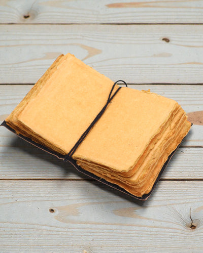 Narratio Anima – Anteckningsbok i läder Berättelserna jag berättar för mig själv