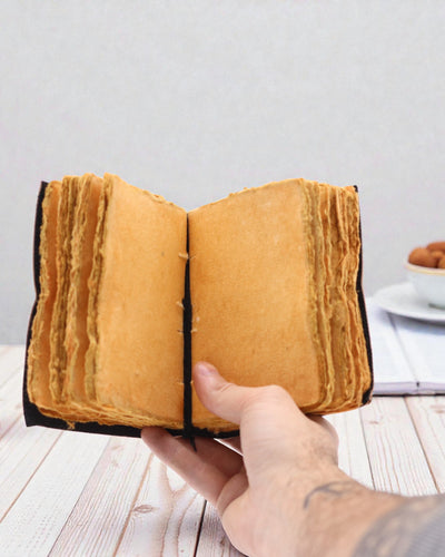 Narratio Anima – Anteckningsbok i läder Berättelserna jag berättar för mig själv