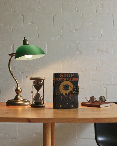 Tryckt anteckningsbok i läder – Sluta domedagsskrolla - 17.8x12.7 cm