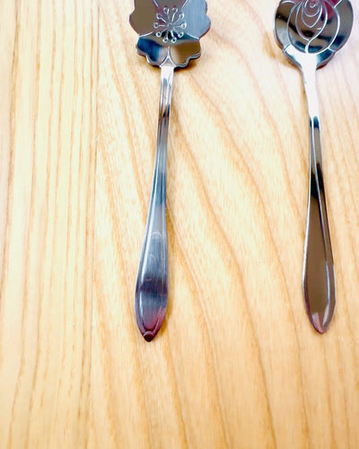 Elegant sked "Blomster Elegans" – Personlig present, gravyr, 7 varianter att välja mellan