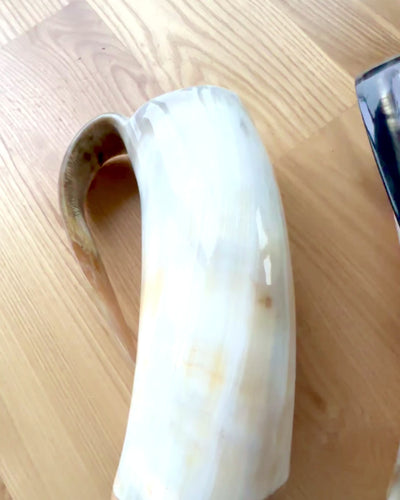 Snidad Sejdel 'Majstersztyk' med möjlighet till personlig gravyr - 5 färgvarianter