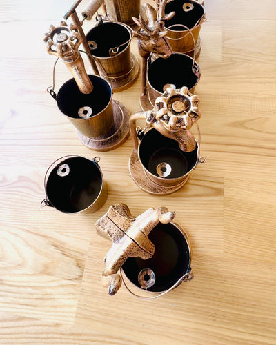 Stilfull Metallaskkopp "Rustic Charm" 19-23 cm hög, 8 varianter att välja mellan, gravyr på begäran