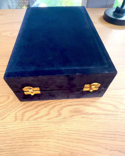 Kopparset Mandala – Flaska 1L + 2 Muggar i Fodral, möjlighet till personlig gravyr som present