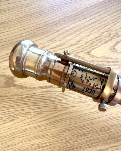 Navigatorstav 2.0 med kompass och dold kikare, möjlighet till personlig gravyr som present