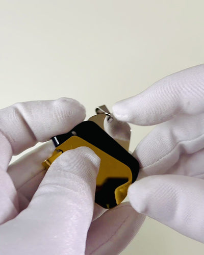 Militärhänge med Gravyr - Retro Stil i Olika Färger