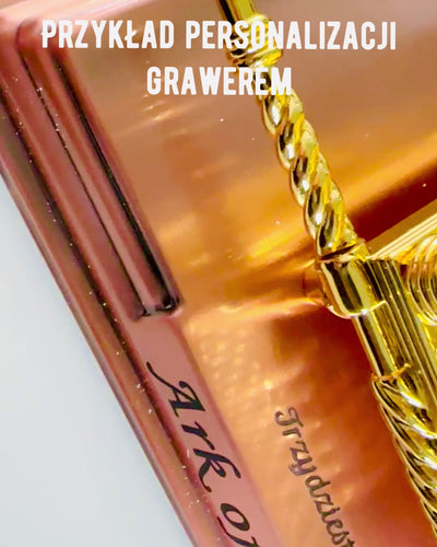 Majestätisk Miniatyr av Förbundsarken i Guldinramning 11,2 x 5,8 x 7,3 cm - Exklusiv ark, Dekoration i Guldutgåva