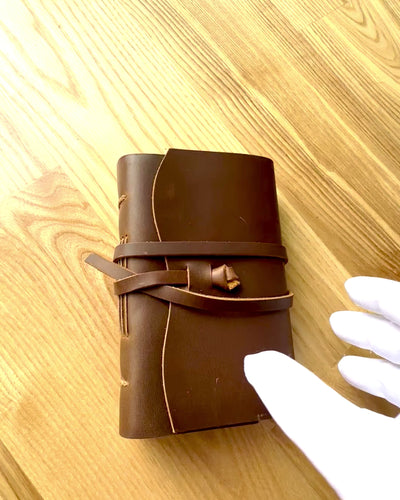 Notatnik Premium "RetroNotes" – Elegant anteckningsbok i Äkta Läder - 200 sidor, 120g, anteckningsbok, skissbok, brun färg, personalisering med gravyr