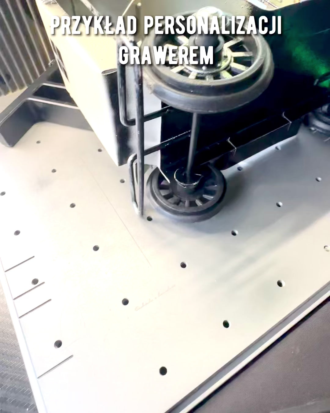 Klassisk Retro-bilmodell - tre varianter med möjlighet till gravyr som present