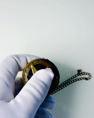 Resenärens Navigationskompass med gravyr, personalisering – Hantverk av Indiska Hantverkare