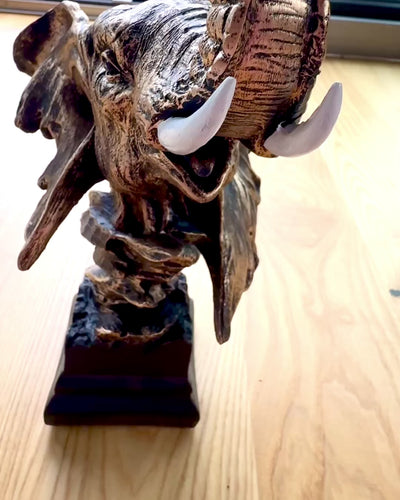 Dekorativ Statuett "Savannens Stolthet" – Elefanthuvudfigur med möjlighet till gravyr, som present