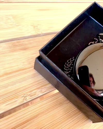 Elegant fickur "Czasownik" med graveringsalternativ som present