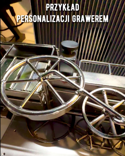 Lokomotyw av järn "Retro Express" – dekoration, modell, handgjord med möjlighet till gravyr som present